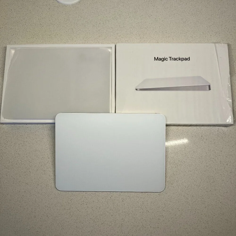 Beautiful Apple Magic Trackpad 2 (A1535) - MK2D3AM/A (Lightning Port)